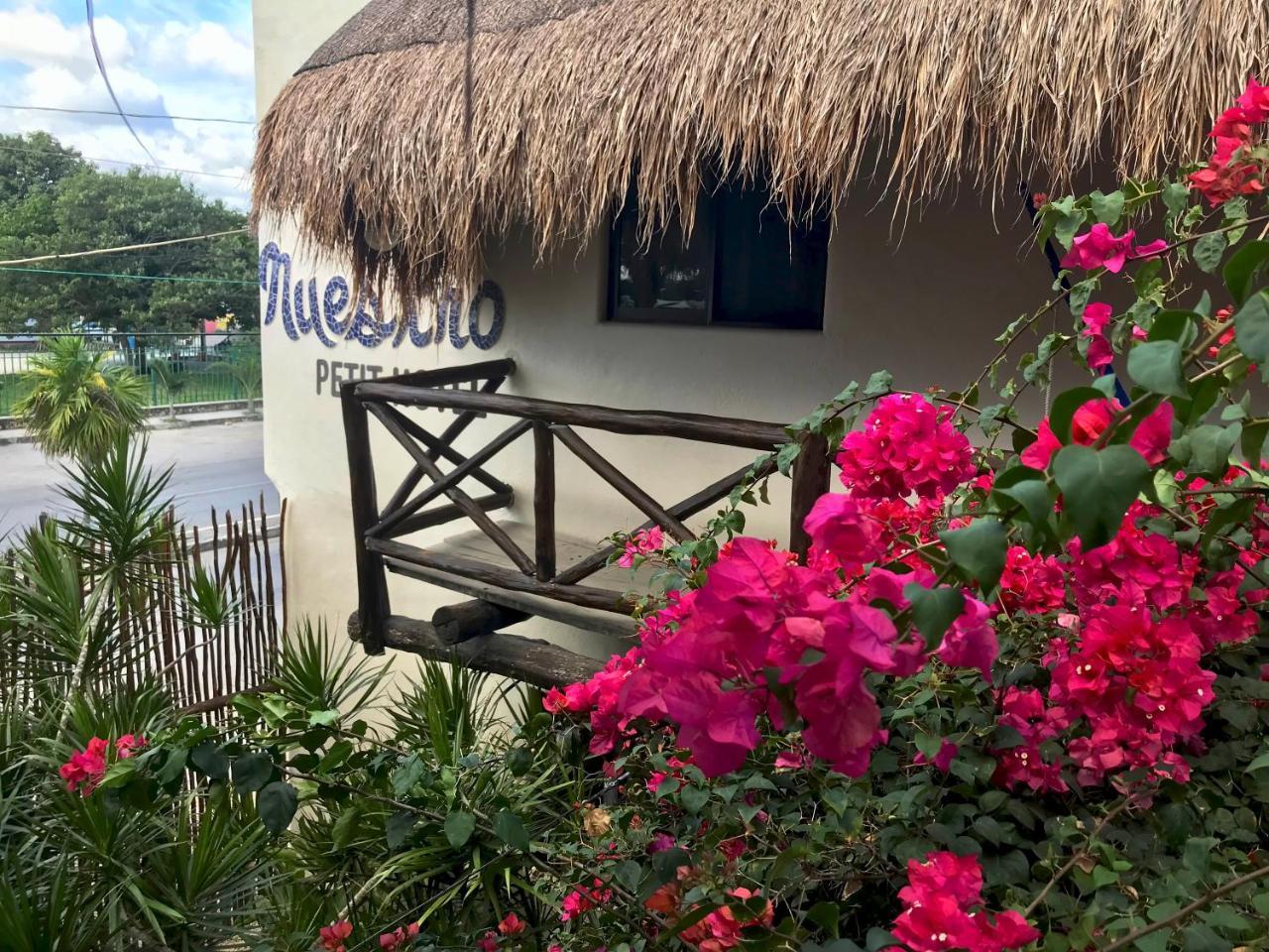 Lo Nuestro Petit Hotel Тулум Экстерьер фото
